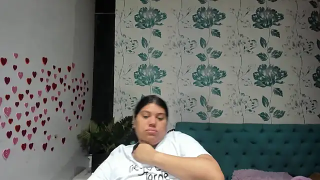 Snapshot of LindaBreeS chatting on March 16, 1:06 pm LindaBreeS online show from March 16, 1:06 pm