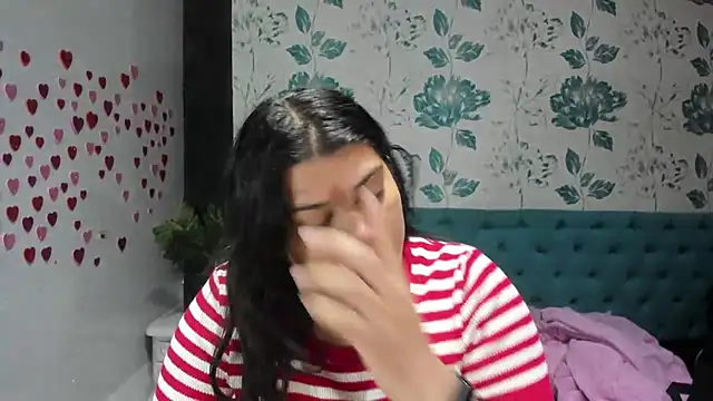 Snapshot of LindaBreeS chatting on March 18, 1:42 pm LindaBreeS online show from March 18, 1:42 pm