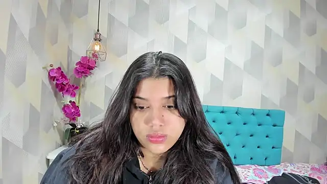 Snapshot of LindaBreeS chatting on September 9, 2:22 am LindaBreeS online show from September 9, 2:22 am