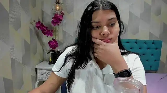 Snapshot of LindaBreeS chatting on October 15, 2:39 pm LindaBreeS online show from October 15, 2:39 pm