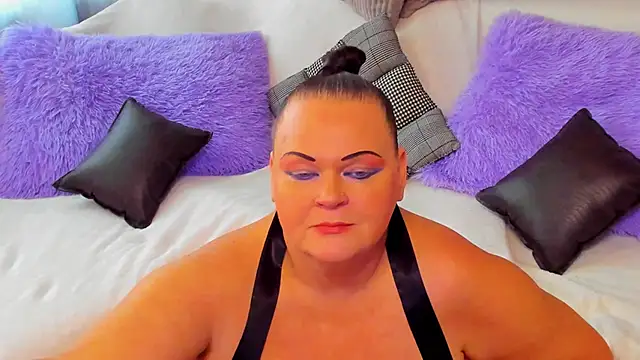 MilanaBiegert online show from October 5, 11:30 am