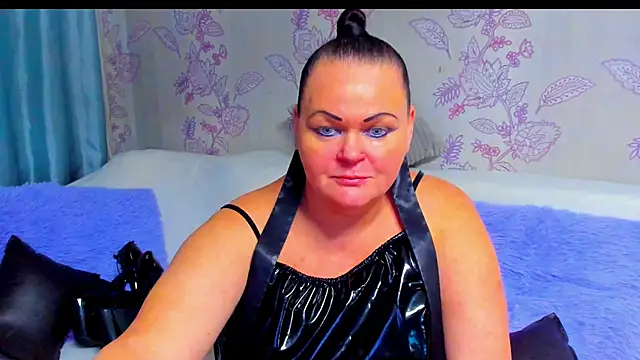 MilanaBiegert online show from November 30, 7:51 pm