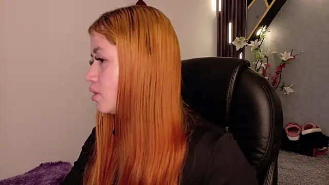 almma shy online show from February 24, 1:10 pm