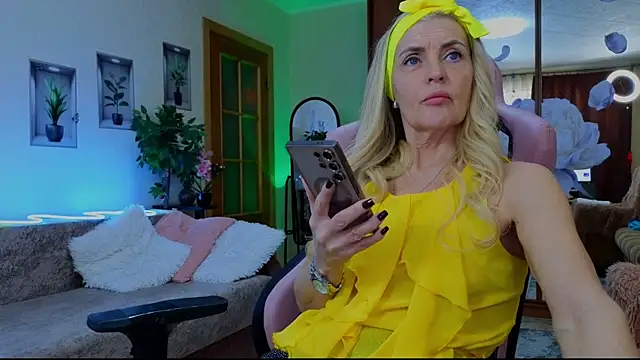 amelia blondy online show from February 5, 9:36 am