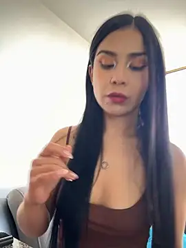 Snapshot of Nikothyna chatting on September 13, 6:08 pm Nikothyna online show from September 13, 6:08 pm