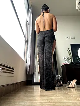 Snapshot of Nikothyna chatting on October 31, 3:35 pm Nikothyna online show from October 31, 3:35 pm