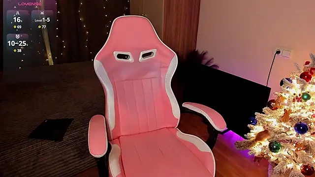 Snapshot of Jane_Paws chatting on December 27, 2:04 am Jane Paws online show from December 27, 2:04 am