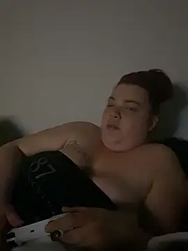 lolabun247 online show from December 11, 7:20 am