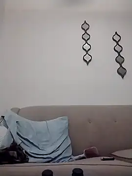 lolabun247 online show from January 2, 10:26 am