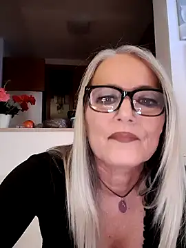 kikkastar online show from December 17, 8:21 pm