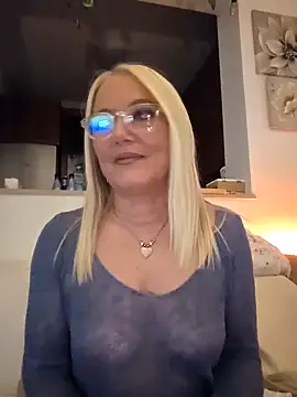 kikkastar online show from February 20, 8:25 pm