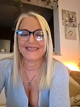 kikkastar online show from February 23, 8:22 pm