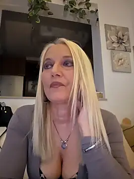 kikkastar online show from March 7, 7:38 pm