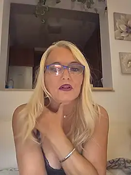 kikkastar online show from September 24, 8:12 pm