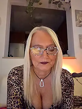 kikkastar online show from October 5, 8:07 pm