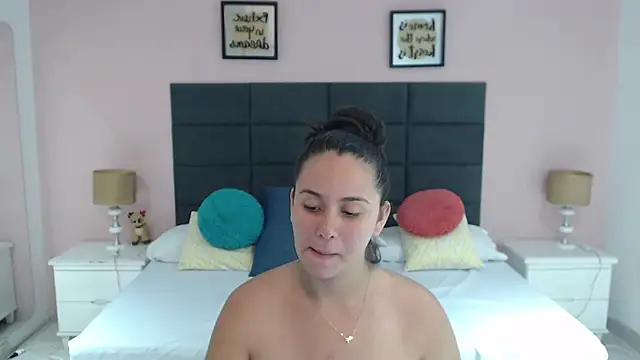 MadisonJenner online show from January 9, 2:51 pm