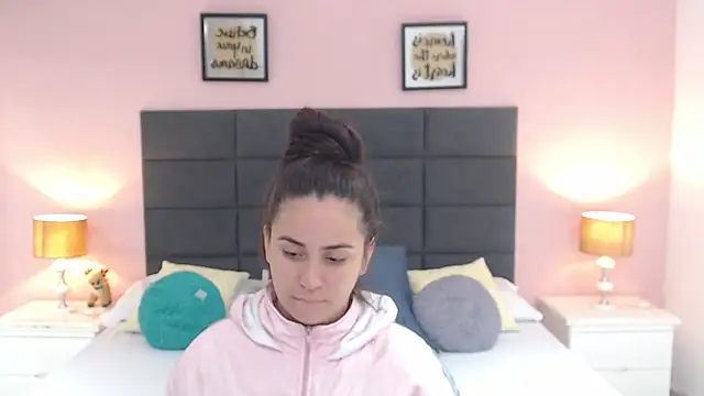 MadisonJenner online show from January 26, 11:17 am