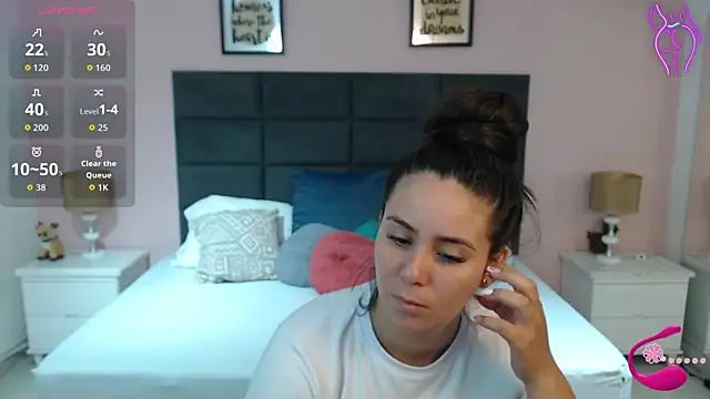 MadisonJenner online show from September 28, 11:48 am