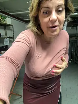 Sunbelxx online show from November 17, 11:49 am