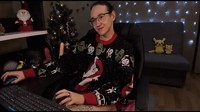 Snapshot of zackstivens chatting on December 30, 1:48 am zackstivens online show from December 30, 1:48 am