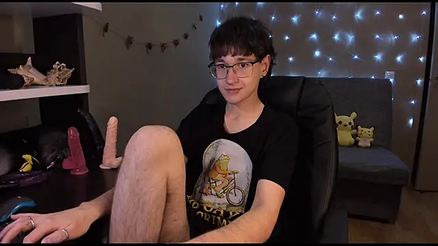 Snapshot of zackstivens chatting on January 12, 11:36 pm zackstivens online show from January 12, 11:36 pm