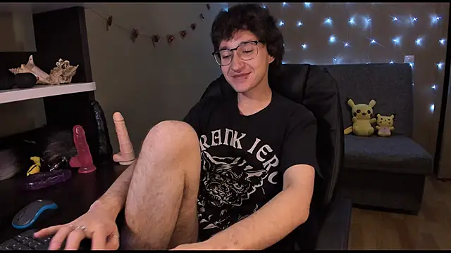 Snapshot of zackstivens chatting on January 13, 11:17 pm zackstivens online show from January 13, 11:17 pm