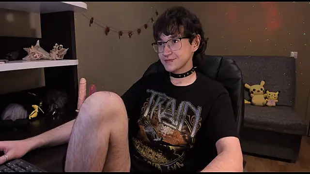 Snapshot of zackstivens chatting on February 9, 10:00 pm zackstivens online show from February 9, 10:00 pm