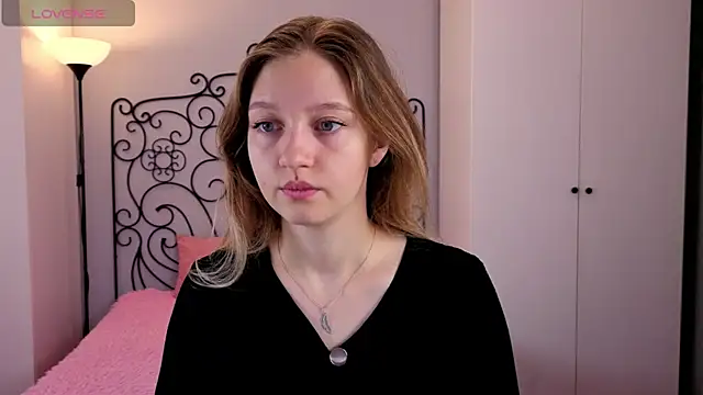 Ksuhesa online show from November 2, 2:03 am