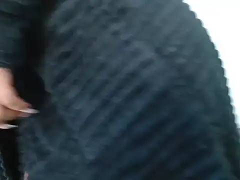 Snapshot of Ass-Queen chatting on December 11, 3:24 am Ass-Queen online show from December 11, 3:24 am