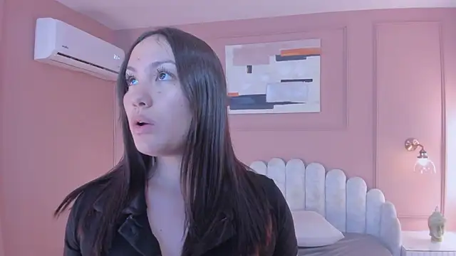 Snapshot of lia_ass_ chatting on February 20, 5:07 pm lia ass online show from February 20, 5:07 pm