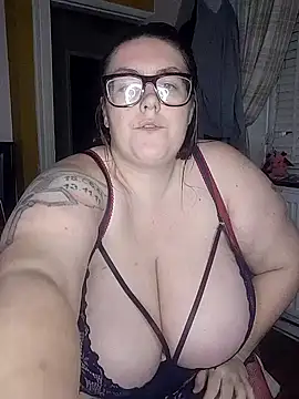 CummingStars98 online show from November 8, 7:56 pm