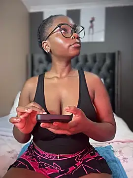 Candy-Heart online show from February 5, 5:09 am