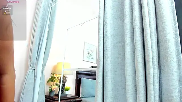 AriSweet online show from March 12, 6:55 pm