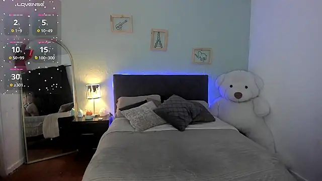 kristen kassi online show from January 22, 4:02 am