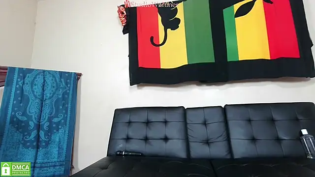 StudioWahines online show from February 24, 5:43 am