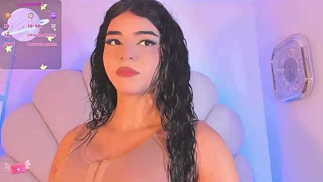 Summer walkerr online show from November 25, 12:49 pm