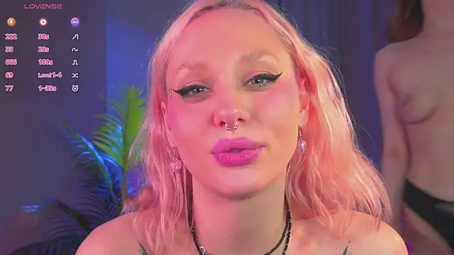 Kinky Girls online show from February 22, 8:31 pm