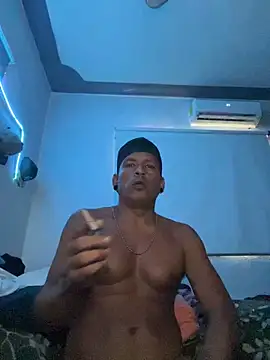 Snapshot of Capxxx chatting on November 30, 11:42 pm Capxxx online show from November 30, 11:42 pm