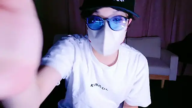 Snapshot of pako60_pako60 chatting on January 6, 7:56 pm pako60 pako60 online show from January 6, 7:56 pm