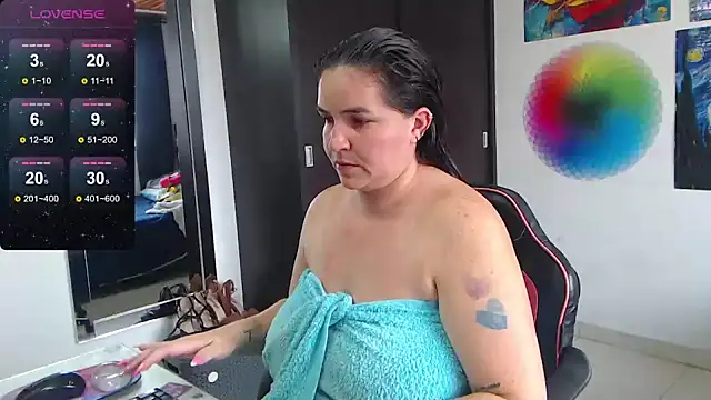 Snapshot of davianath chatting on January 14, 7:32 pm davianath online show from January 14, 7:32 pm