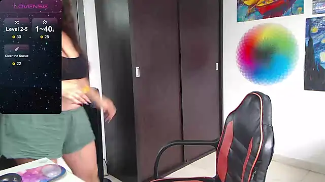 Snapshot of davianath chatting on February 16, 3:27 pm davianath online show from February 16, 3:27 pm