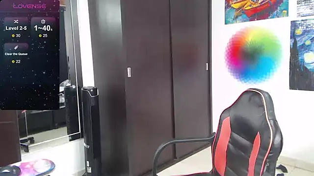 Snapshot of davianath chatting on February 23, 1:42 pm davianath online show from February 23, 1:42 pm