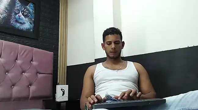 Chris Dick23 online show from February 13, 4:00 am