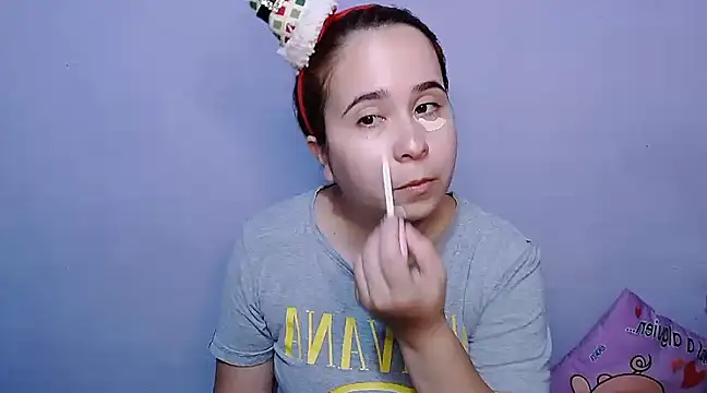 Snapshot of SubLayla01 chatting on January 4, 5:58 pm SubLayla01 online show from January 4, 5:58 pm