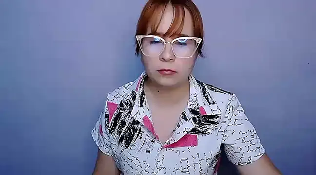 Snapshot of SubLayla01 chatting on February 13, 9:17 pm SubLayla01 online show from February 13, 9:17 pm