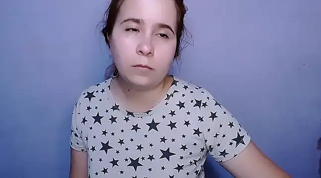 Snapshot of SubLayla01 chatting on February 19, 6:00 pm SubLayla01 online show from February 19, 6:00 pm