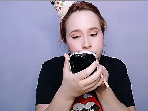 Snapshot of SubLayla01 chatting on September 9, 5:34 pm SubLayla01 online show from September 9, 5:34 pm