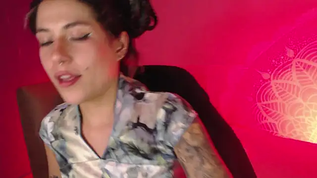 Hellen dumont online show from February 28, 5:26 am