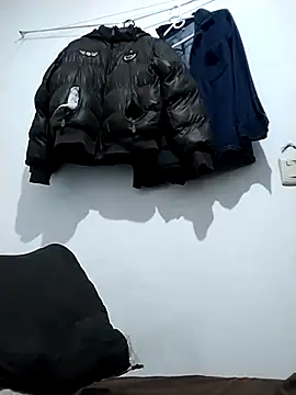 Flaquito pitudo online show from December 9, 12:45 am