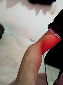 Flaquito pitudo online show from December 22, 9:20 pm